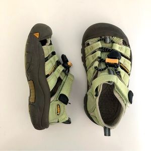 Keen Sandals Green Toddler size 8
